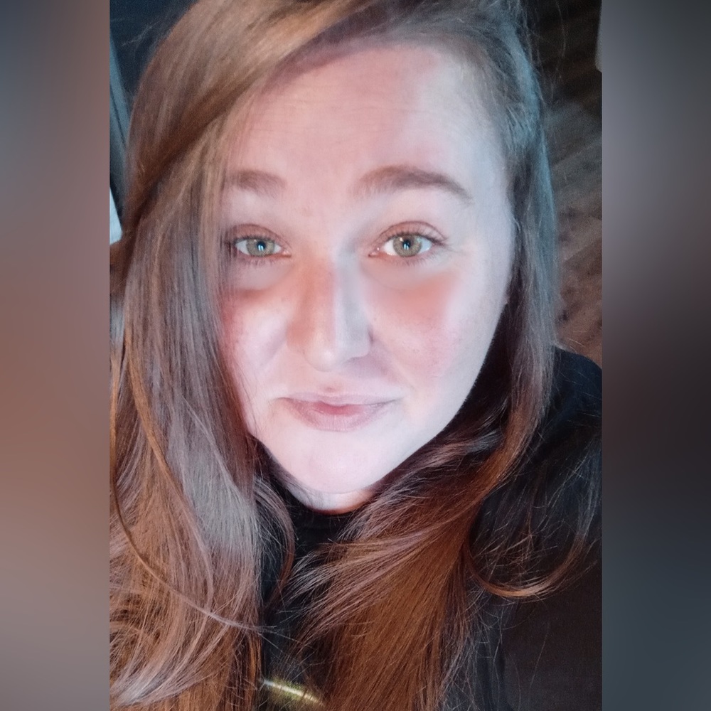 Meet your Posher, Mara